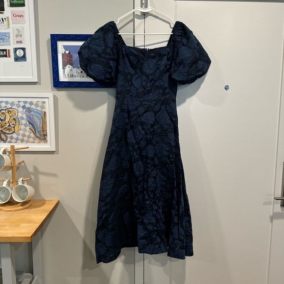 Red Dress Starlit Evenings Navy Floral Jacquard Midi Dress Size M - Picture 3 of 4